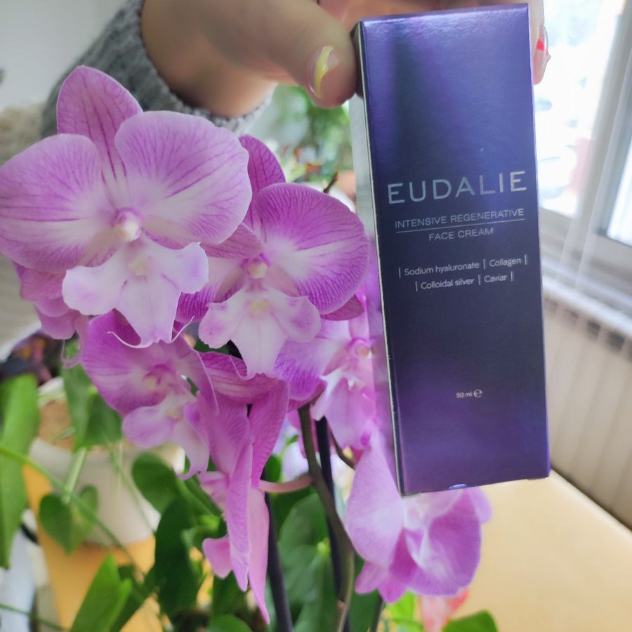 Eudalie — crema facial regeneradora